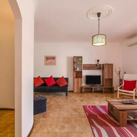 Monte Verde 1st Floor *